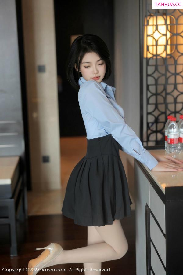   [XiuRen]高清写真图 2025.03.07 No.9981 汐子 新人美臀第3张图片